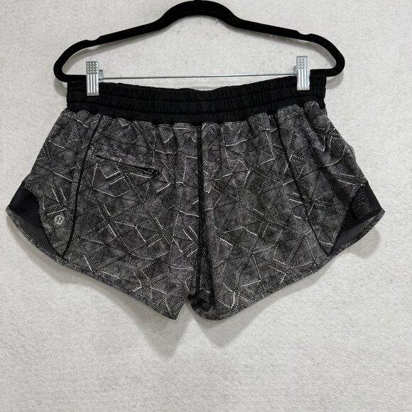 Lululemon Shorts Womens 8 Black Gray Reflective Running Built-In Liner Pocket - Picture 6 of 9